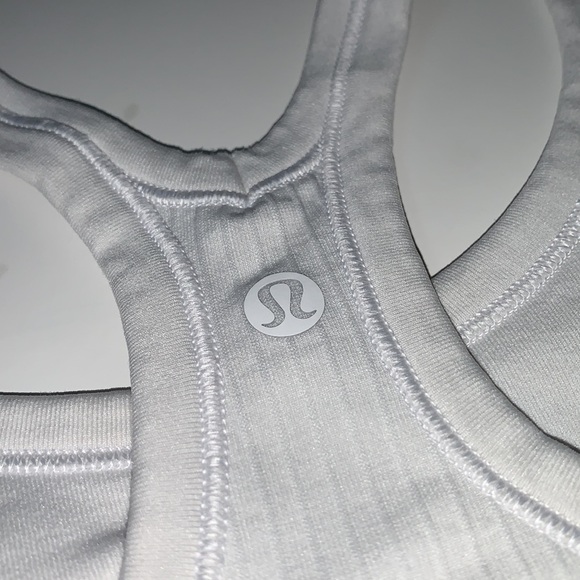 LULULEMON EBB TO STREET RIBBED TANK TOP - SIZE 6 - Picture 3 of 6